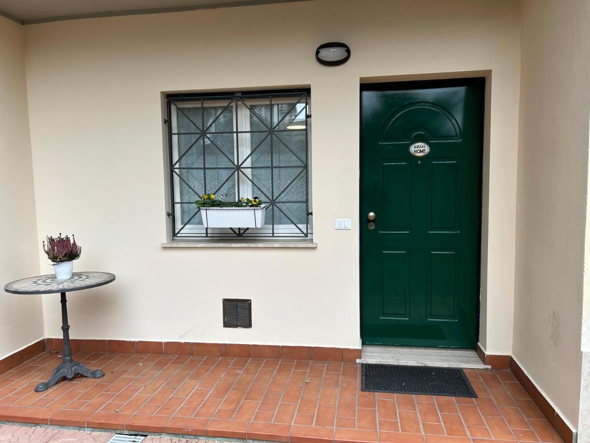 Appartamento In Villa Nico'S Home Gallarate Exterior foto